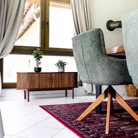 Birds-nest Waldblick Kamin *