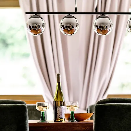 Birds-nest Waldblick Kamin Darstein