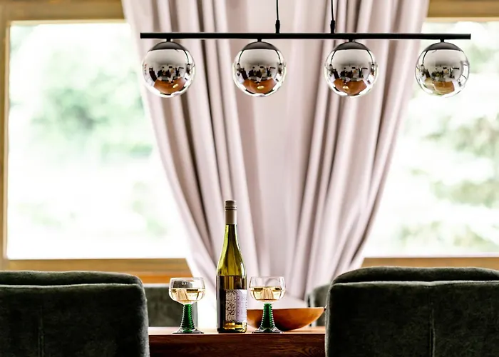 Birds-nest Waldblick Kamin Darstein